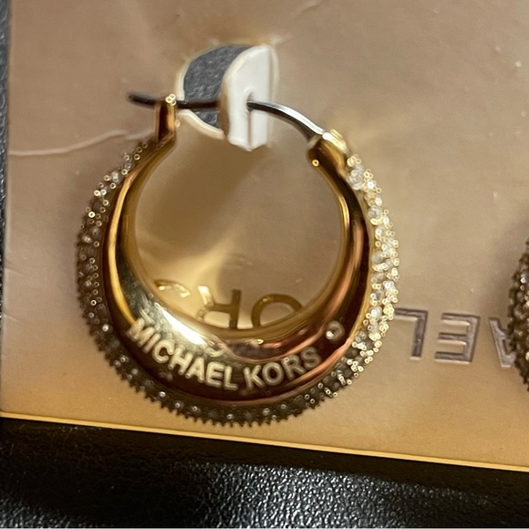 Michael Kors GOLD BRILLIANCE STATEMENT Pave' Hoop Earrings ORIGINALLY $115 - Picture 5 of 9